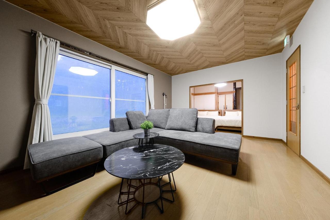 Landmark Annex Apartment Furano Exterior photo